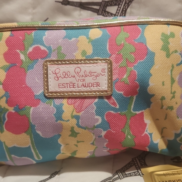 Lilly Pulitzer Floral Cosmetic Bag and Gold Fit Mask, 2 24 Gold Eye Mask - Picture 2 of 4